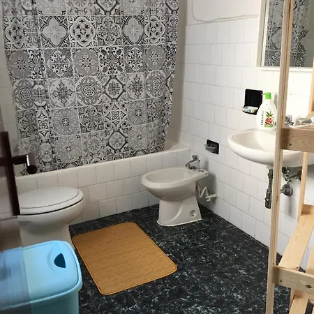 شقة A Casa Di Claudia أوستوني